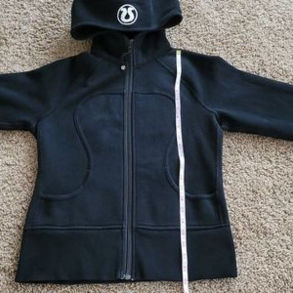 Lululemon Black Scuba Hoodie w/ white logo, printed on Back Size 6 - Picture 11 of 11